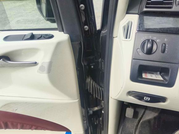 [上海·沪A] 二手奔驰威霆2013款 3.0L 精英版