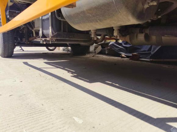 [苏州·苏U] 二手江铃宝典2016款 2.9T PLUS柴油两驱基本型5140长JX4D30