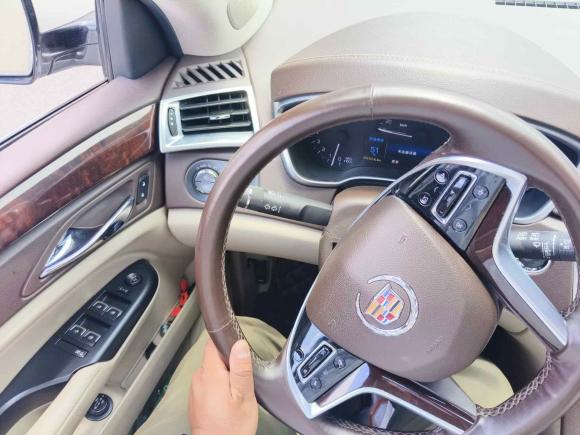 [成都·川A] 二手凯迪拉克凯迪拉克SRX2014款 3.0L 领先型