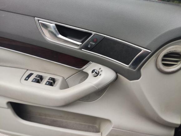 [上海·苏D] 二手奥迪奥迪A6L2011款 2.0 TFSI 自动标准型