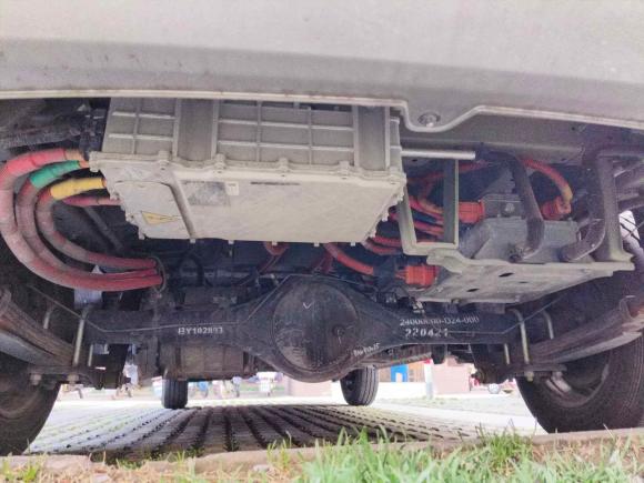 [南通·苏F] 二手北汽瑞翔博腾V2 EV2022款 封窗厢货标准型宁德时代电池