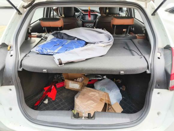 [合肥·陕E] 二手奇瑞瑞虎3x2017款 1.5L 手动时尚版