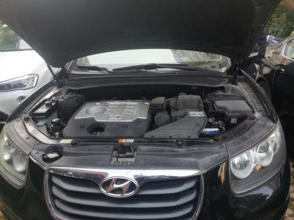 [上海·皖A] 二手现代胜达经典2012款 2.4 豪华版 五座两驱