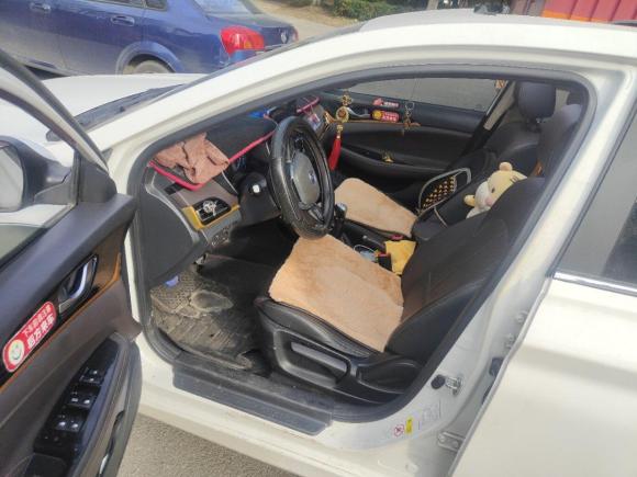 [苏州·苏E] 二手长安逸动DT2018款 1.6L 手动尊享型