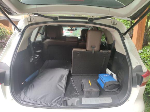 [上海·沪B] 二手英菲尼迪英菲尼迪QX602014款 2.5 S/C Hybrid 两驱卓越版