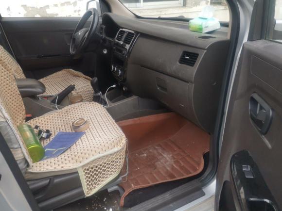 [上海·鲁H] 二手五菱汽车五菱荣光V2016款 1.5L标准型