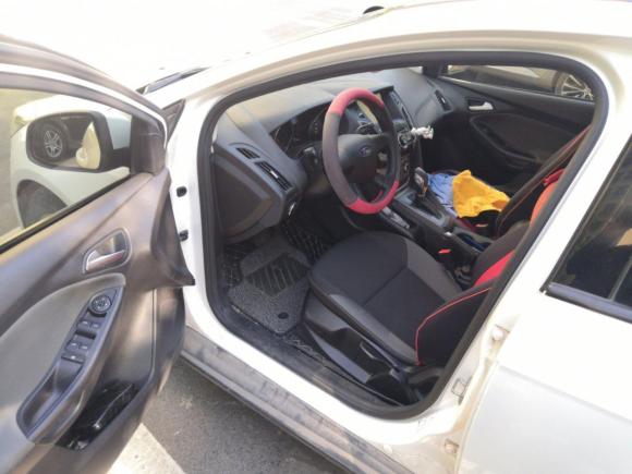 [上海·沪C] 二手福特福克斯2012款 两厢 1.6L 自动舒适型