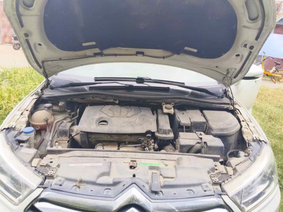 [武汉·鄂A] 二手雪铁龙世嘉2014款 VTS版 1.6L 自动品尚型