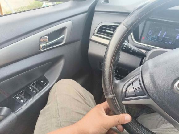 [湖州·浙E] 二手长安凯程长安欧尚A6002016款 1.5L 手动豪华型7座