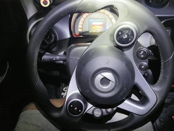 [北京·京N] 二手smartsmart fortwo2018款 0.9T 66千瓦硬顶先锋版 国V