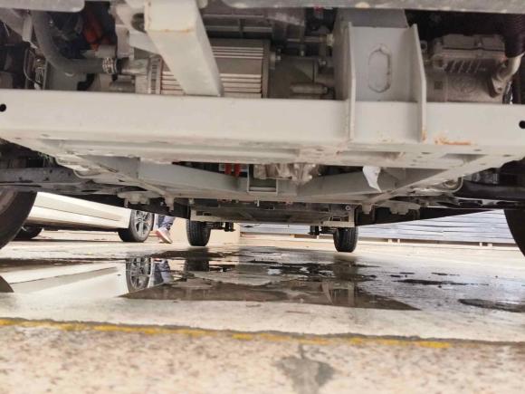 [湖州·苏E] 二手福田智蓝精灵E72023款 纯电动厢式运输车 平顶2座 亿纬锂能46.36kWh