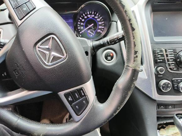 [上海·沪A] 二手江铃驭胜S3502013款 2.4T 自动两驱柴油豪华版5座