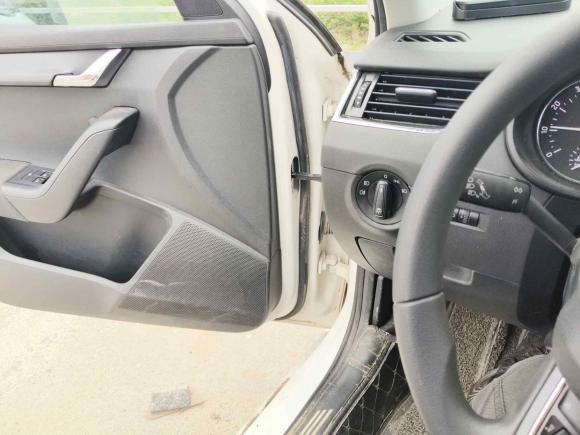 [济南·鲁A] 二手斯柯达明锐2017款 1.6L 手动前行版