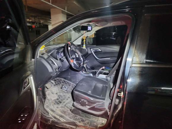 [青岛·鲁B] 二手江铃驭胜S3502013款 2.4T 自动两驱柴油豪华版5座