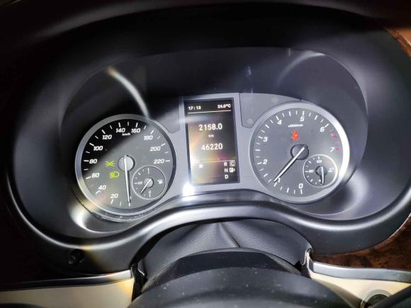 [青岛·鲁B] 二手奔驰威霆2021款 2.0T 精英版 7座