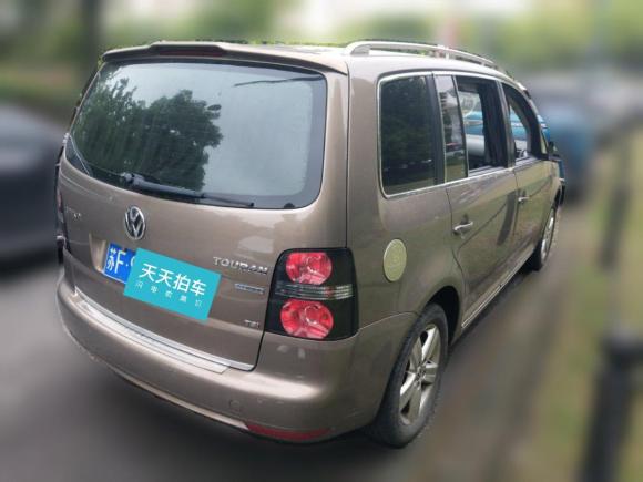 [上海·苏F] 二手大众途安2015款 1.4T 手动风尚版5座