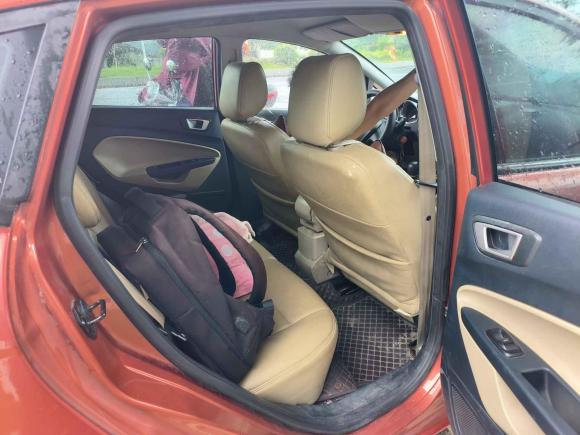 [广州·粤R] 二手福特嘉年华2011款 两厢 1.5L 自动时尚型