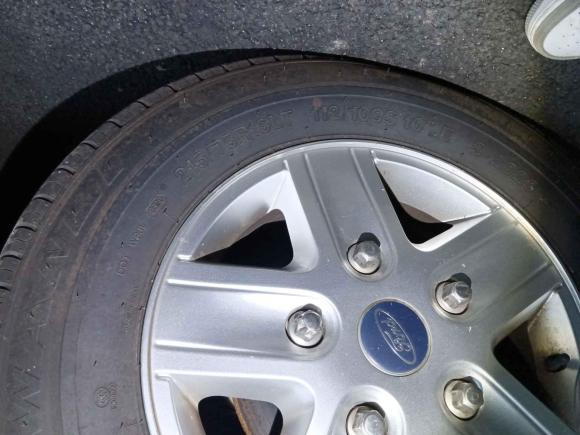 [成都·川A] 二手福特新世代全顺2009款 2.4T柴油豪华型长轴中顶国III