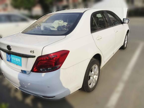 [北京·京N] 二手比亚迪比亚迪e52016款 300 豪华型