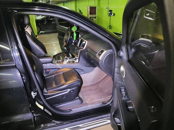 [合肥·皖A] 二手Jeep大切诺基2015款 3.0TD 柴油 舒享导航版