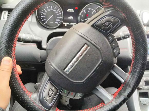 [上海·皖A] 二手路虎揽胜极光2015款 2.0T 5门耀动版