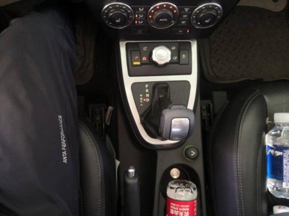 [合肥·苏A] 二手路虎神行者22011款 3.2L i6 HSE汽油版