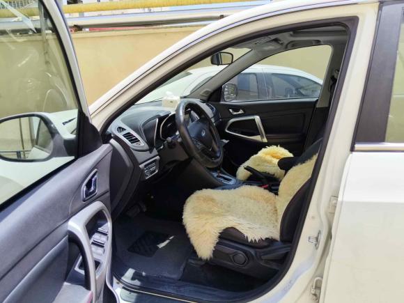 [青岛·鲁B] 二手奇瑞瑞虎52014款 2.0L CVT家悦版