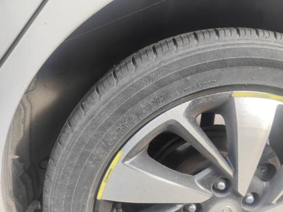 [苏州·苏E] 二手长安逸动DT2018款 1.6L 手动尊享型