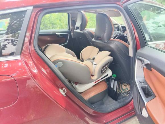 [佛山·粤X] 二手沃尔沃沃尔沃V602014款 改款 T5 智雅版