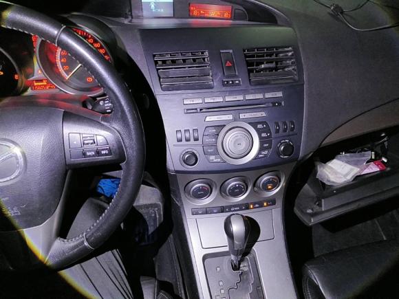 [无锡·苏B] 二手马自达马自达32010款 两厢 2.0自动豪华型