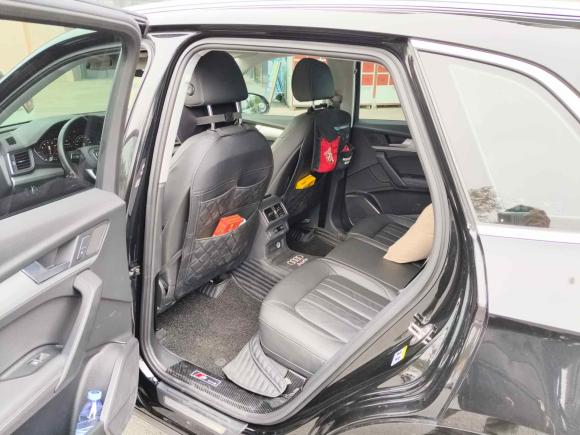 [广州·粤A] 二手奥迪奥迪Q5L2020款 改款 40 TFSI 荣享时尚型