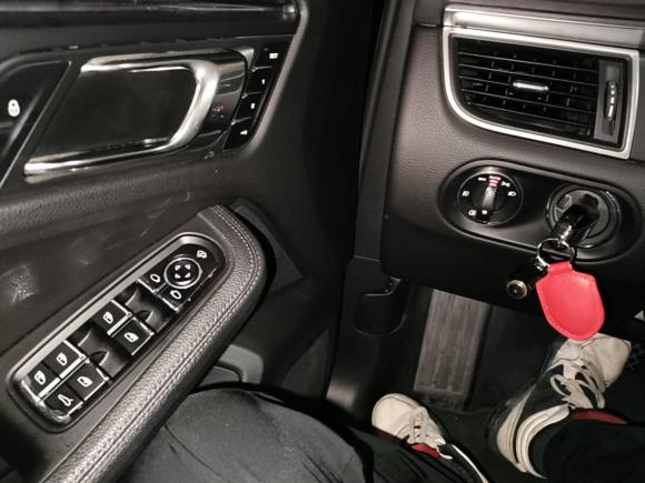 [上海·沪A] 二手保时捷Macan2014款 Macan 2.0T