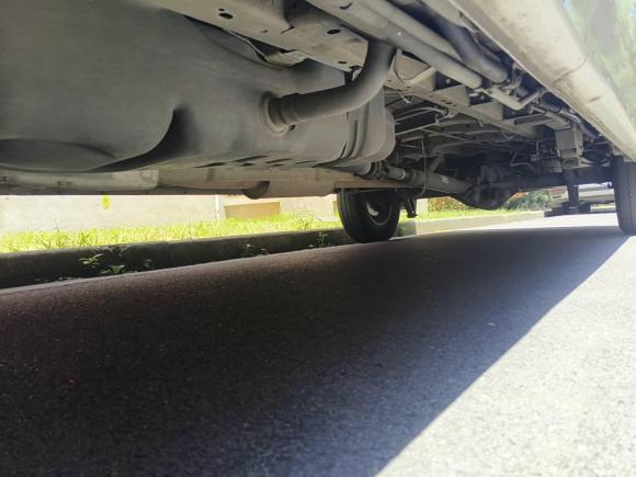 [上海·沪E] 二手福特新世代全顺2016款 2.2T长轴15座中顶标准型135马力