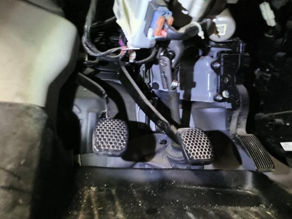 [南通·苏F] 二手金杯新海狮X30L2021款 1.5L商务中央空调版客车国VI SWC15M