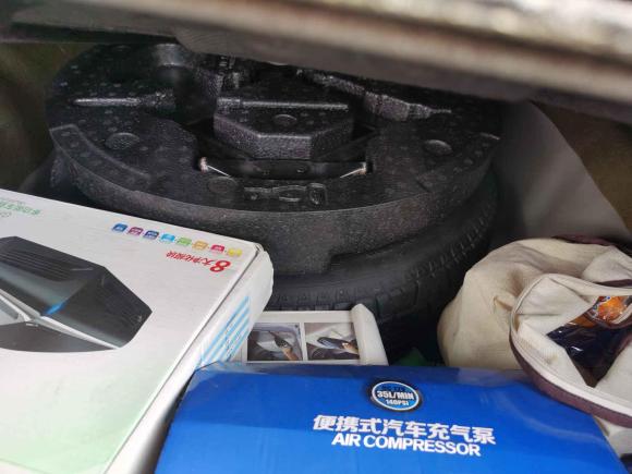 [温州·浙C] 二手别克凯越2013款 1.5L 自动经典型