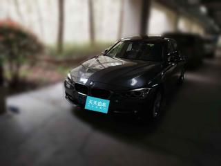 宝马宝马3系2013款 320i运动设计套装