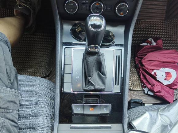 [南通·津H] 二手斯柯达速派2016款 TSI330 DSG创行版