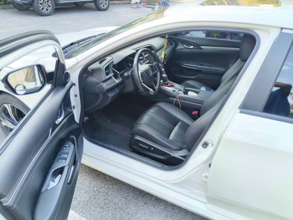 [上海·苏J] 二手本田思域2016款 220TURBO CVT尊贵版