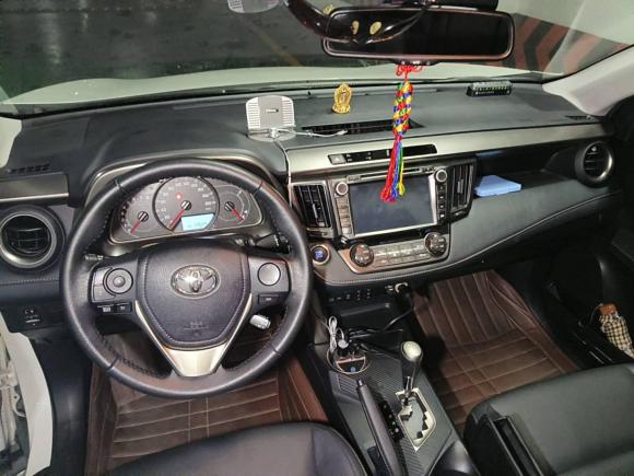 [成都·川A] 二手丰田RAV4荣放2015款 2.5L 自动四驱精英版