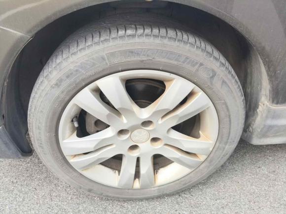 [金华·赣E] 二手标致标致30082015款 2.0L 自动潮流版