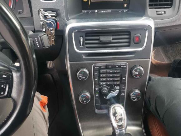 [湖州·浙E] 二手沃尔沃沃尔沃S602013款 T5 舒适版