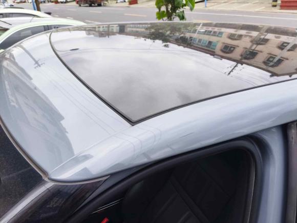 [常州·苏D] 二手路虎揽胜极光2020款 249PS R-DYNAMIC SE 运动科技版