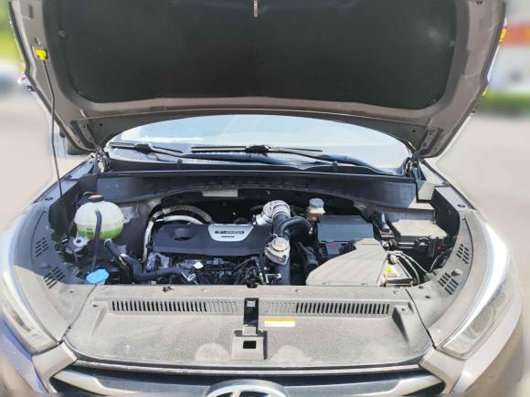 [济南·鲁A] 二手现代途胜2018款 1.6T 双离合两驱15周年特别版