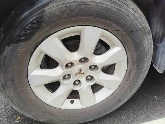 [济南·鲁A] 二手三菱帕杰罗2011款 3.0L 精英超越版