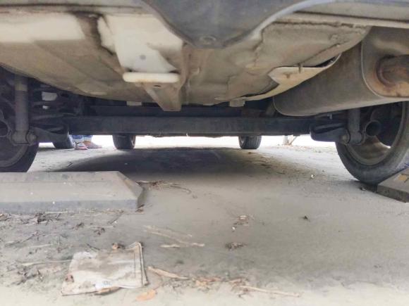 [佛山·粤L] 二手长安悦翔V72016款 1.6L 手动乐尚型 国V