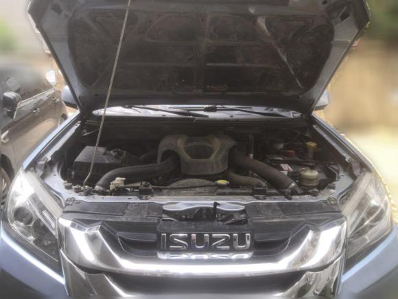 [合肥·皖A] 二手五十铃五十铃mu-X2015款 2.5T 四驱自动畅游型 7座