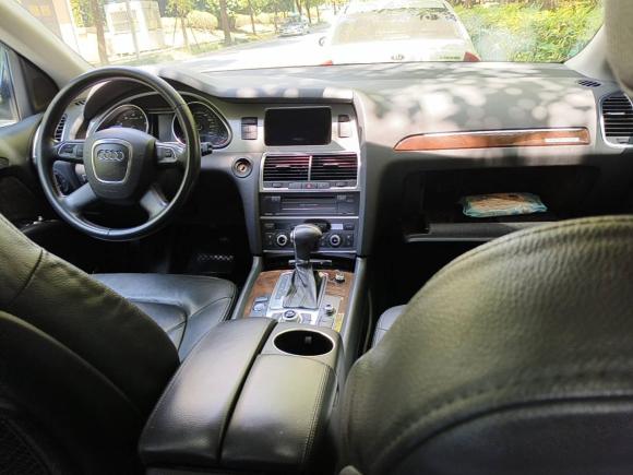 [上海·沪L] 二手奥迪奥迪Q72011款 3.0 TFSI 技术型(200kW)