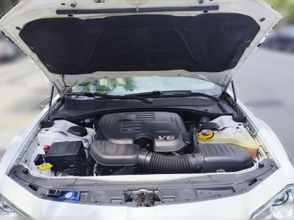 [成都·川A] 二手克莱斯勒克莱斯勒300C2016款 3.0L 超越版