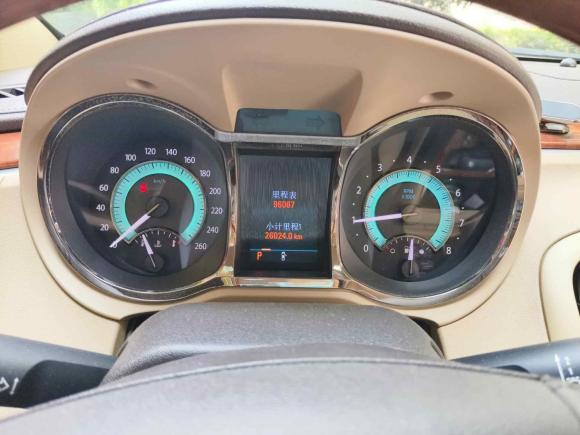 [武汉·鄂A] 二手别克君越2009款 2.4L豪华版