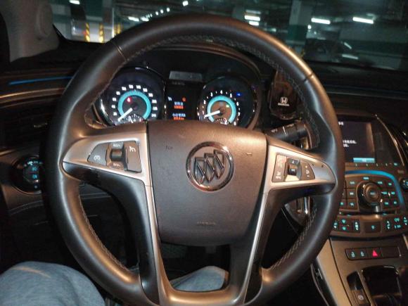 [佛山·粤E] 二手别克君越2009款 3.0L旗舰版